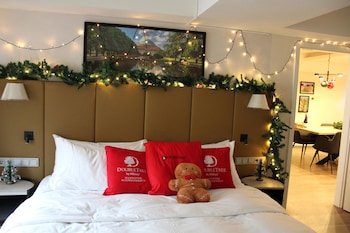 Suite, 1 Double Bed (Christmas)