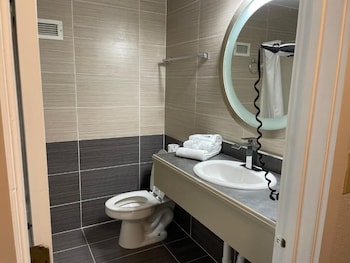 Comfort Room, 1 King Bed