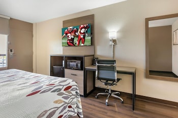 Deluxe Room, 1 King Bed (Smoke Free)