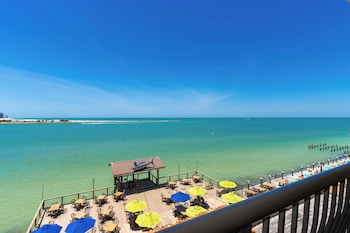 Standard Room, 2 Queen Beds, Balcony (Gulf View)