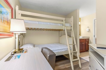 Suite, 1 Bedroom, Balcony