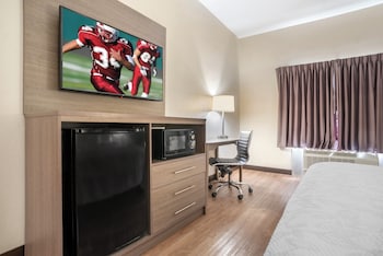 Standard Suite, 1 King Bed (Smoke Free)