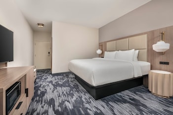 Standard Room, 1 King Bed