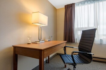 Standard Double Room, 2 Double Beds, Non Smoking (Pet Friendly)