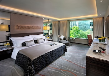 Premium Room, 1 King Bed, City View
