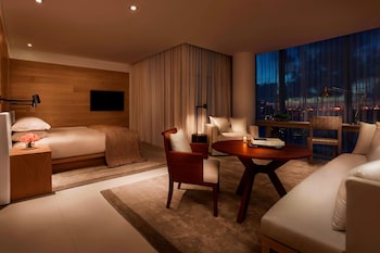 Studio City View King Suite