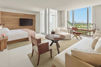 Studio City View King Suite