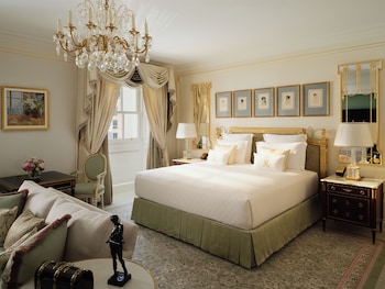 The Arlington Suite