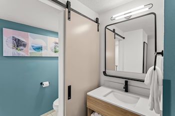Standard Double Room, 2 Double Beds, Non Smoking