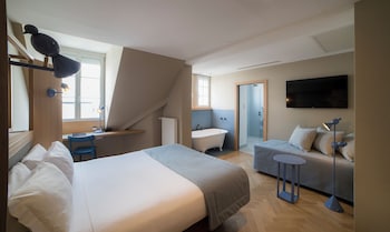Signature Room