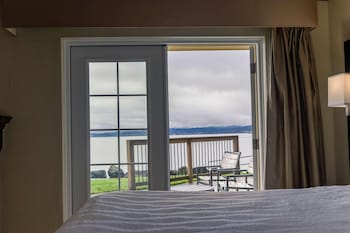 Double Room, 2 Queen Beds, Patio, Courtyard View