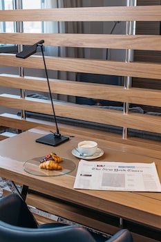 Suite, 1 Bedroom, Balcony (Balcony)