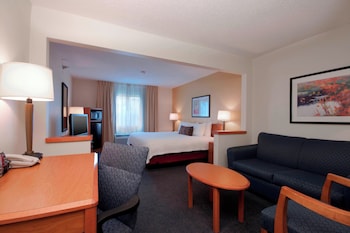Studio, 1 King Bed with Sofa bed, Hearing Accessible