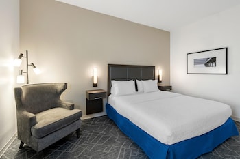 Room, 1 King Bed, Mobility Accessible