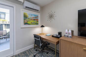 Premier Double Room, 2 Queen Beds