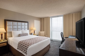 Standard Room, 1 Queen Bed, Transfer Shower (Communication, Transfer Shower)