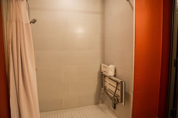 Standard Room, 1 Queen Bed, Accessible (Mobility, Roll-In Shower)