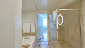 Suite, 1 Bedroom (Luxe)