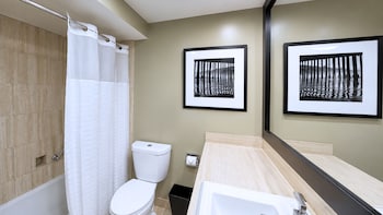 Deluxe Room, 1 King Bed