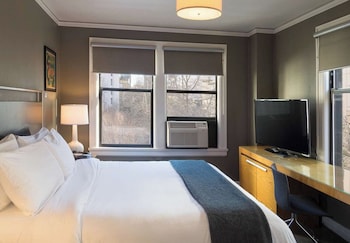 Premium Room, 1 King Bed (Max King)
