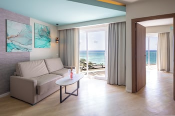Suite, Oceanfront (Elite Club | C)