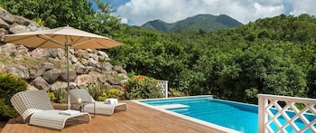 One Bedroom Stewarts Plunge Pool Studio