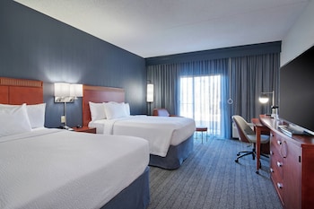 Room, 2 Queen Beds, Hearing Accessible