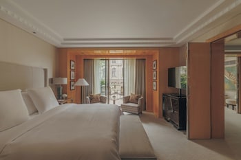 Grand Terrace Suite