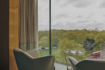 Suite (Mayfair)