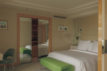 Suite (Mayfair)