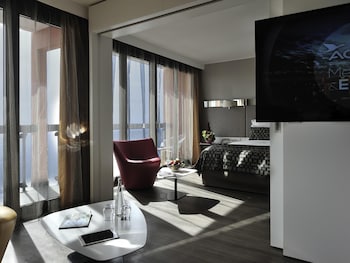 Junior Suite, 1 King Bed, Sea View