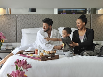 Junior Suite, 1 King Bed, Sea View