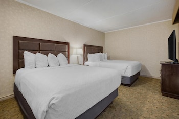 Family Suite, Multiple Beds, Non Smoking, Refrigerator