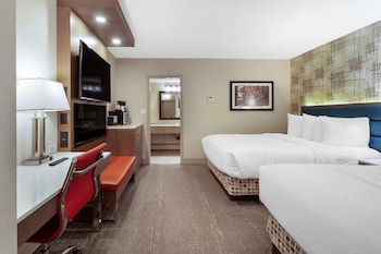 Standard Room, 2 Queen Beds, Non Smoking, Fireplace