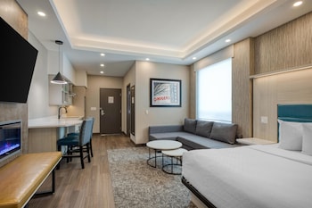 Suite, 1 King Bed, Non Smoking, Kitchenette (Shower Only;with Sofabed)