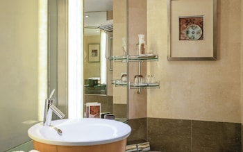 Residence Suite (Jinling Tower)