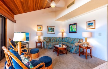 Condo, Beach View (B305)