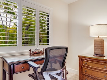 Condo, 2 Bedrooms, Oceanfront (B205)