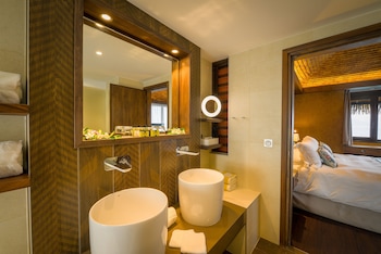 Bungalow, 1 King Bed, Overwater (Moorea Island View)