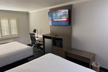 Studio Suite, 2 Queen Beds, Non Smoking
