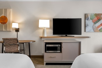 Premium Room, 2 Queen Beds, Accessible (Communications)
