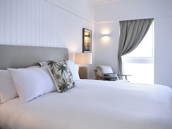 Deluxe Bungalow, 1 Double Bed, Overwater