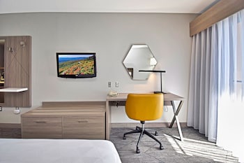 Standard Room, 2 Queen Beds, Balcony