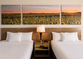 Standard Room, 2 Queen Beds