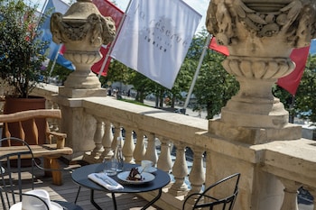Premier Room, Terrace