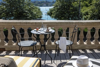 Premier Room, Terrace
