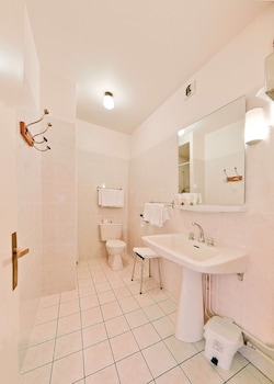 Junior Suite, Multiple Beds, Non Smoking (Larger Room)