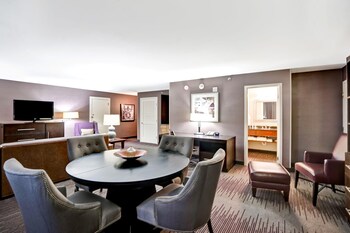 Room, Non Smoking (1 SOFABED PARLOR)