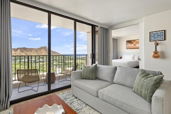 Premier Room, Kitchen, Mountain View (1 Bedroom)