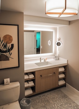 Standard Room, 2 Queen Beds